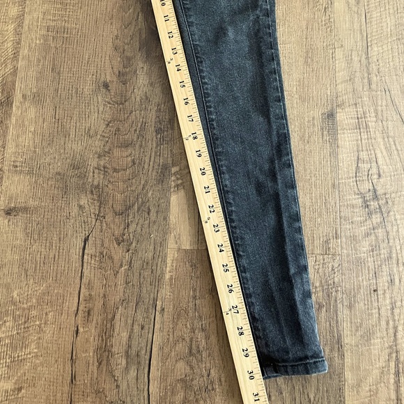 CARMAR Denim style # D088180 size 24 faded Jean black stretchy jeans/jeggings - Picture 13 of 14